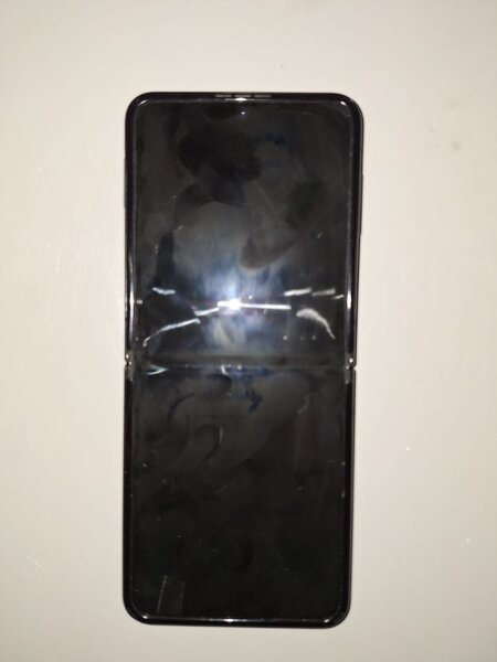Vand 2 telefoane Samsung si honor